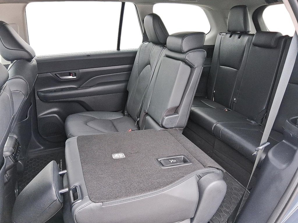 2025 Toyota Grand Highlander Hyb Grand Highlander Limited Hybri in Stratford, Ontario - 10 - w1024h768px