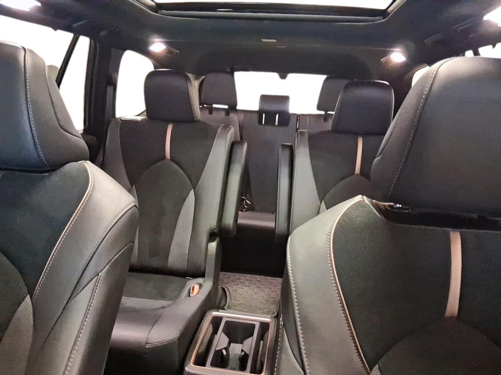 2025 Toyota Grand Highlander Hyb Grand Highlander Platinum Hybr in Stratford, Ontario - 10 - w1024h768px