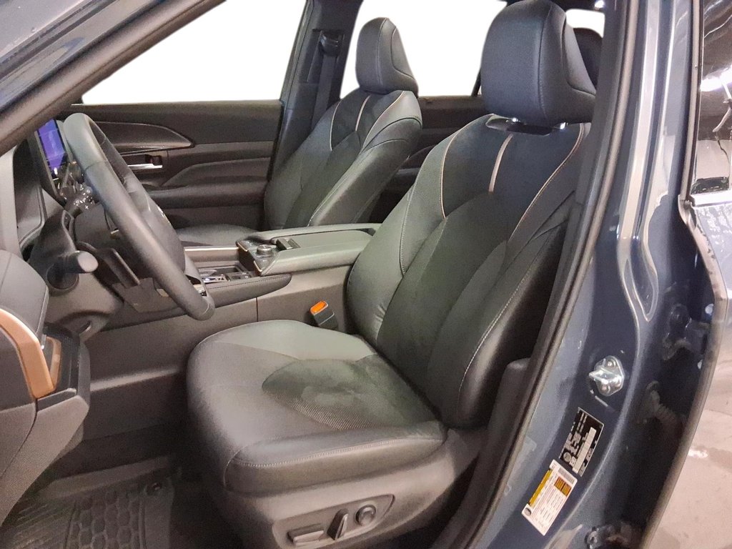 2025 Toyota Grand Highlander Hyb Grand Highlander Platinum Hybr in Stratford, Ontario - 8 - w1024h768px
