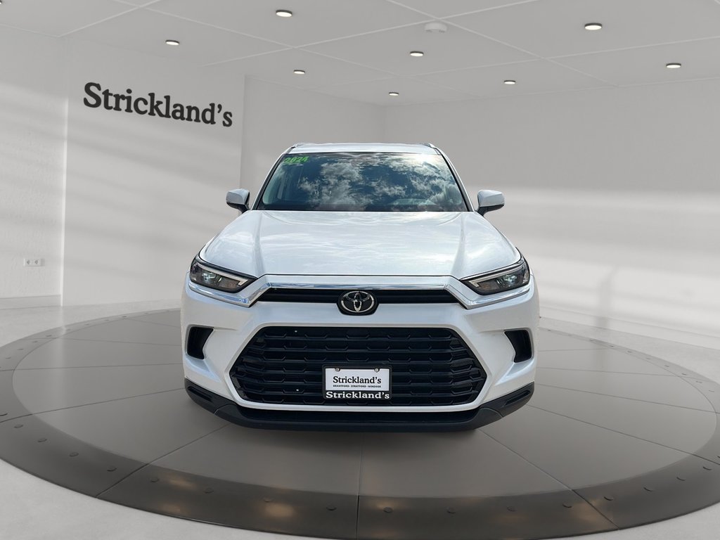 2024 Toyota Grand Highlander XLE AWD in Stratford, Ontario - 2 - w1024h768px