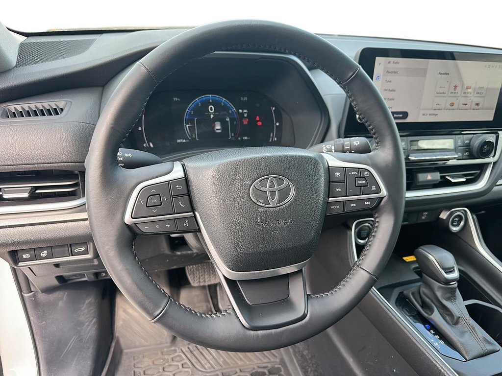 2024 Toyota Grand Highlander XLE AWD in Stratford, Ontario - 11 - w1024h768px