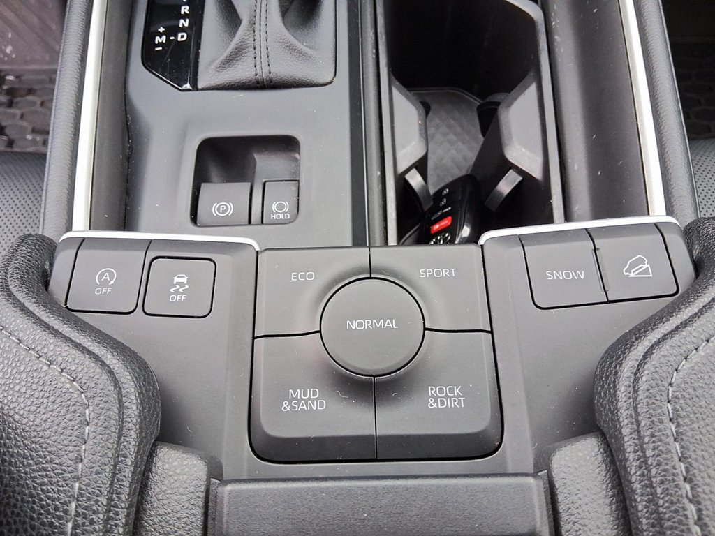 2025 Toyota Grand Highlander Limited AWD in Stratford, Ontario - 18 - w1024h768px