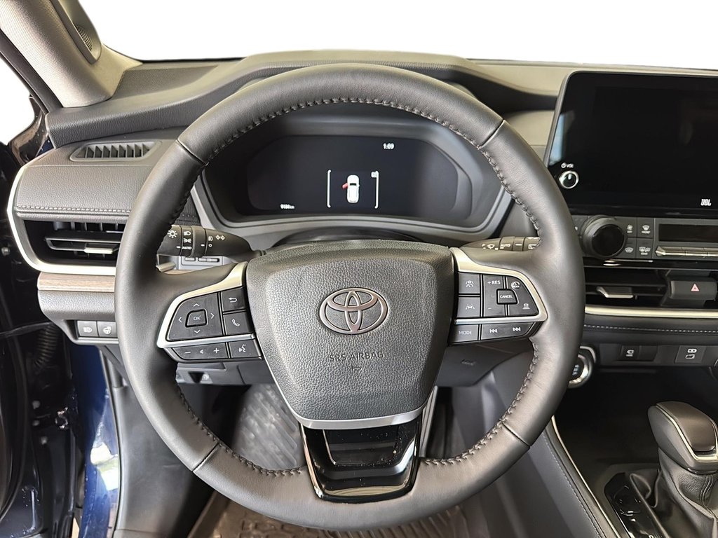 2026 Toyota Grand Highlander Limited AWD in Stratford, Ontario - 11 - w1024h768px