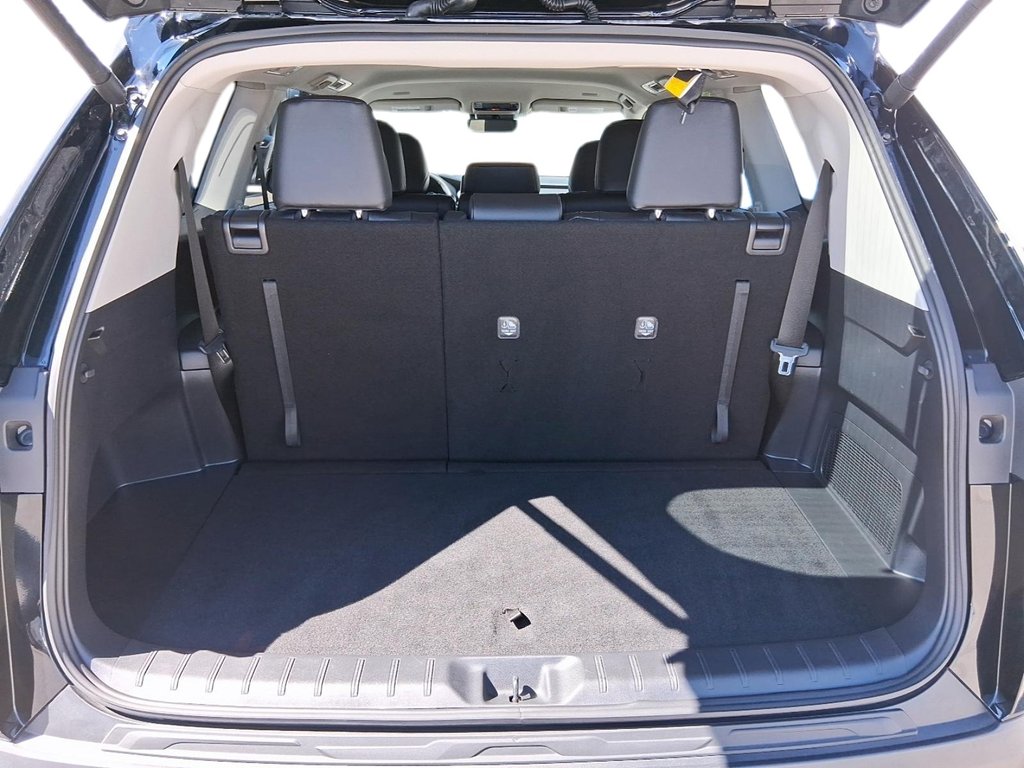 2026 Toyota Grand Highlander XLE AWD in Stratford, Ontario - 6 - w1024h768px