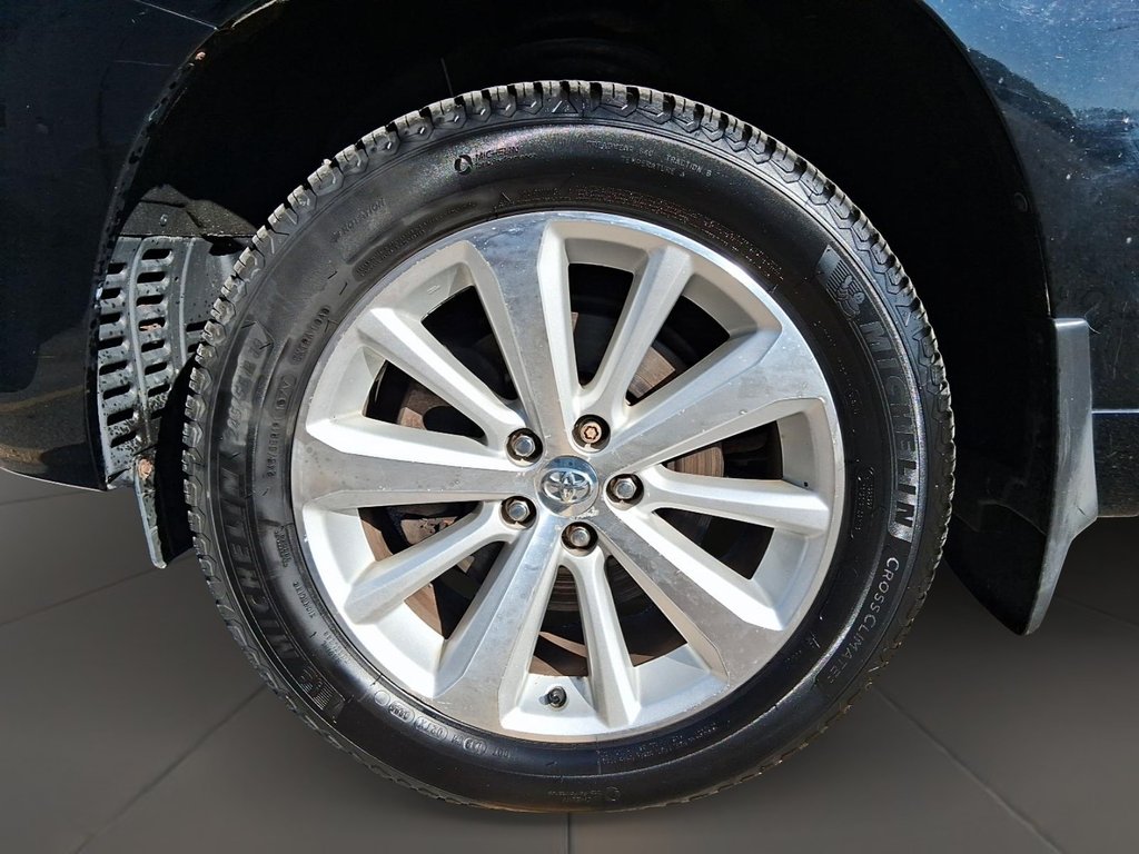 2009 Toyota Highlander Hybrid 4WDi LTD 7-Pass in Stratford, Ontario - 8 - w1024h768px