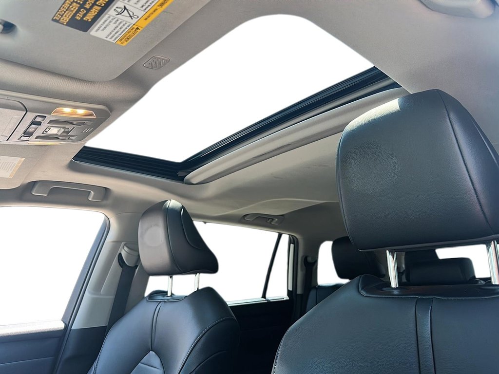 2021 Toyota Highlander hybrid XLE AWD in Stratford, Ontario - 16 - w1024h768px