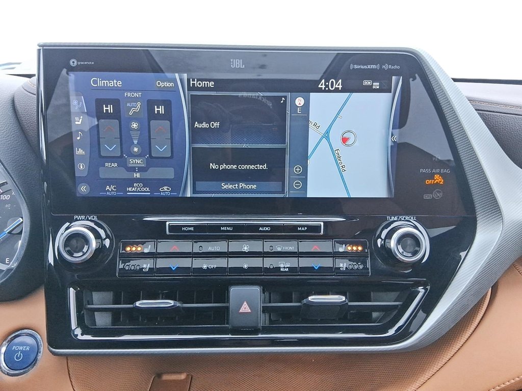 2022 Toyota Highlander Hybrid Limited AWD in Stratford, Ontario - 16 - w1024h768px