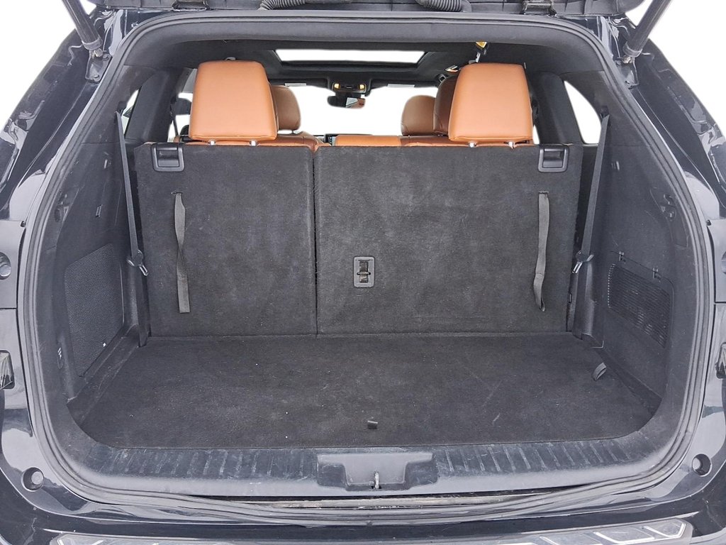 2022 Toyota Highlander Hybrid Limited AWD in Stratford, Ontario - 6 - w1024h768px