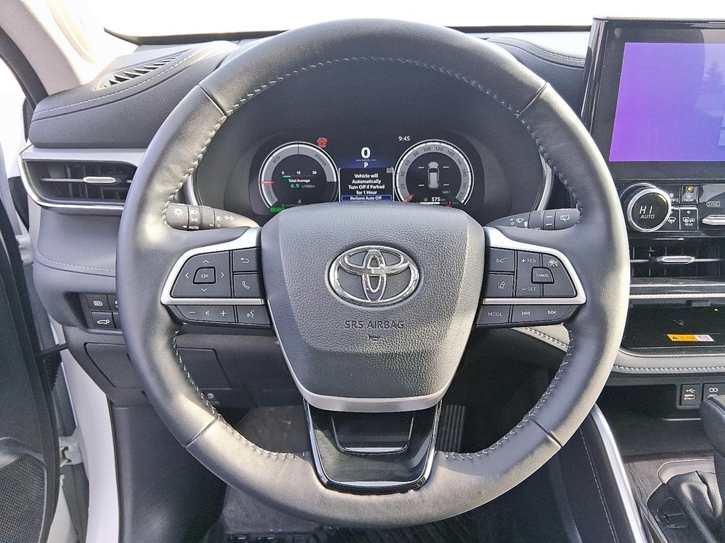 2024 Toyota Highlander Hybrid Limited AWD in Stratford, Ontario - 13 - w1024h768px