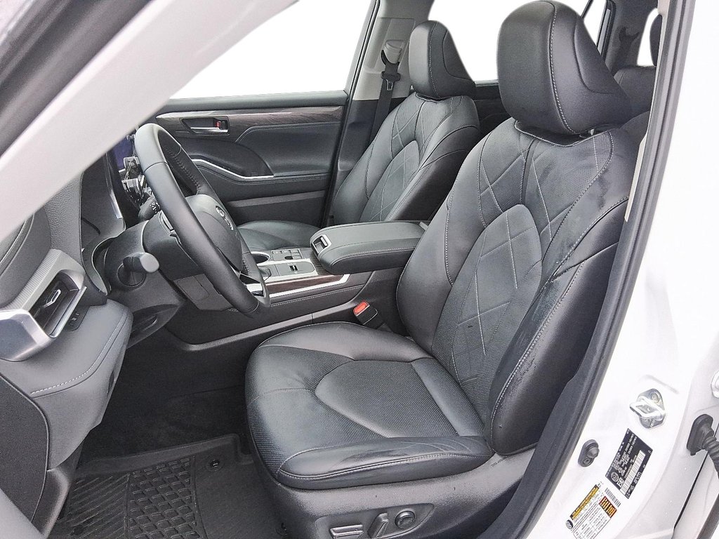 2024 Toyota Highlander Hybrid Limited AWD in Stratford, Ontario - 8 - w1024h768px