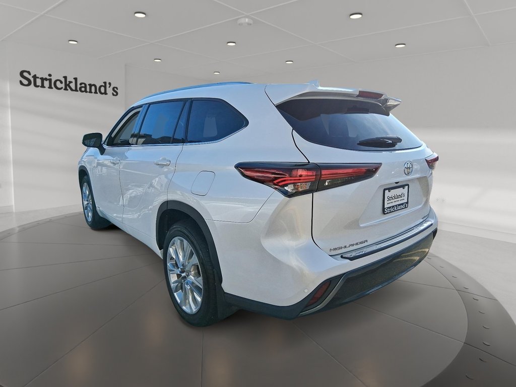 2025 Toyota Highlander Hybrid Limited AWD in Stratford, Ontario - 4 - w1024h768px
