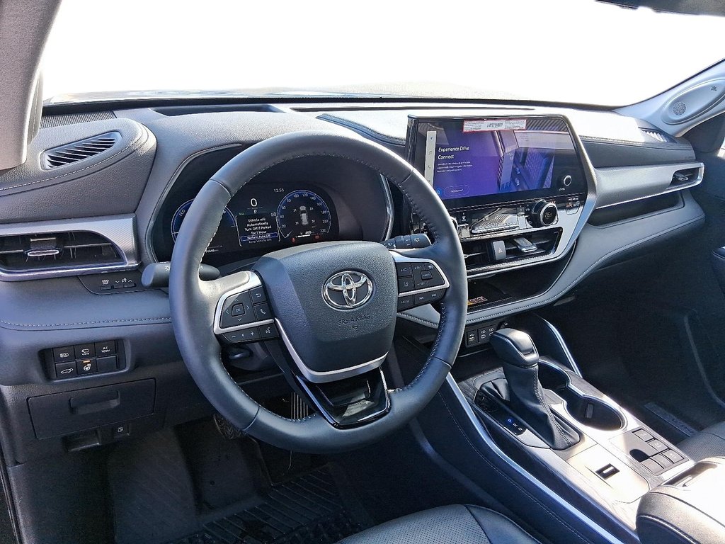 2025 Toyota Highlander Hybrid Limited AWD in Stratford, Ontario - 11 - w1024h768px