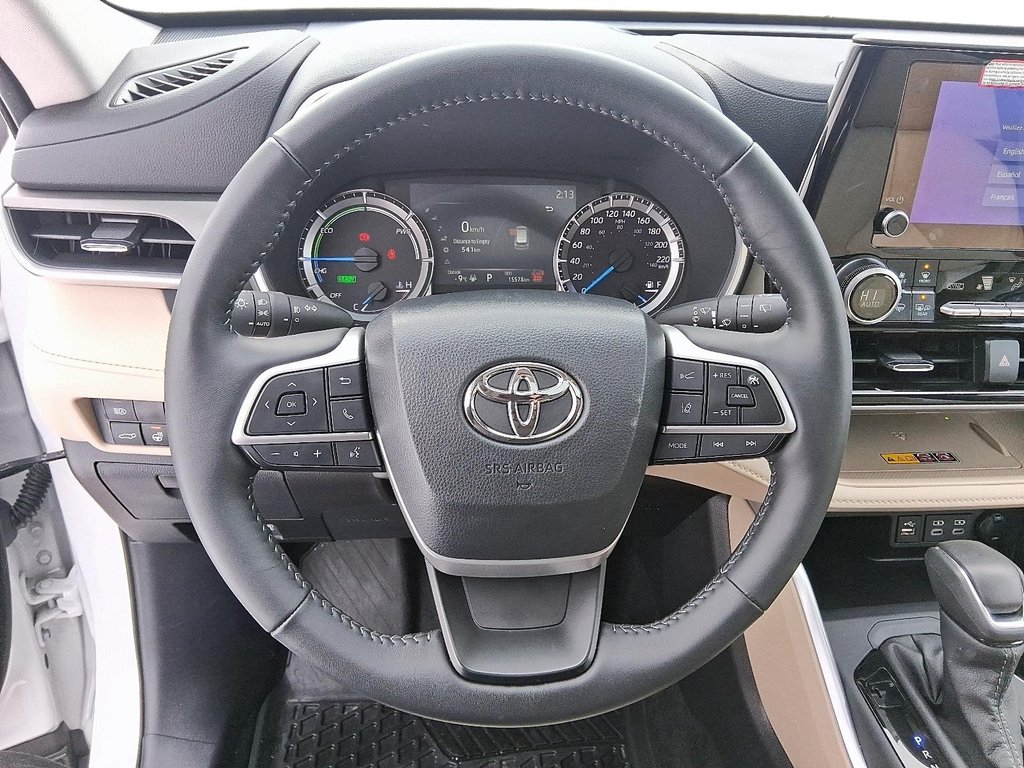 2025 Toyota Highlander Hybrid XLE AWD in Stratford, Ontario - 13 - w1024h768px