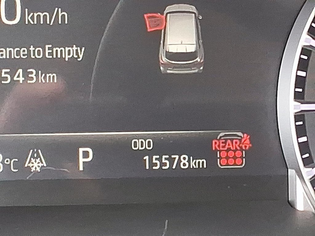 2025 Toyota Highlander Hybrid XLE AWD in Stratford, Ontario - 14 - w1024h768px