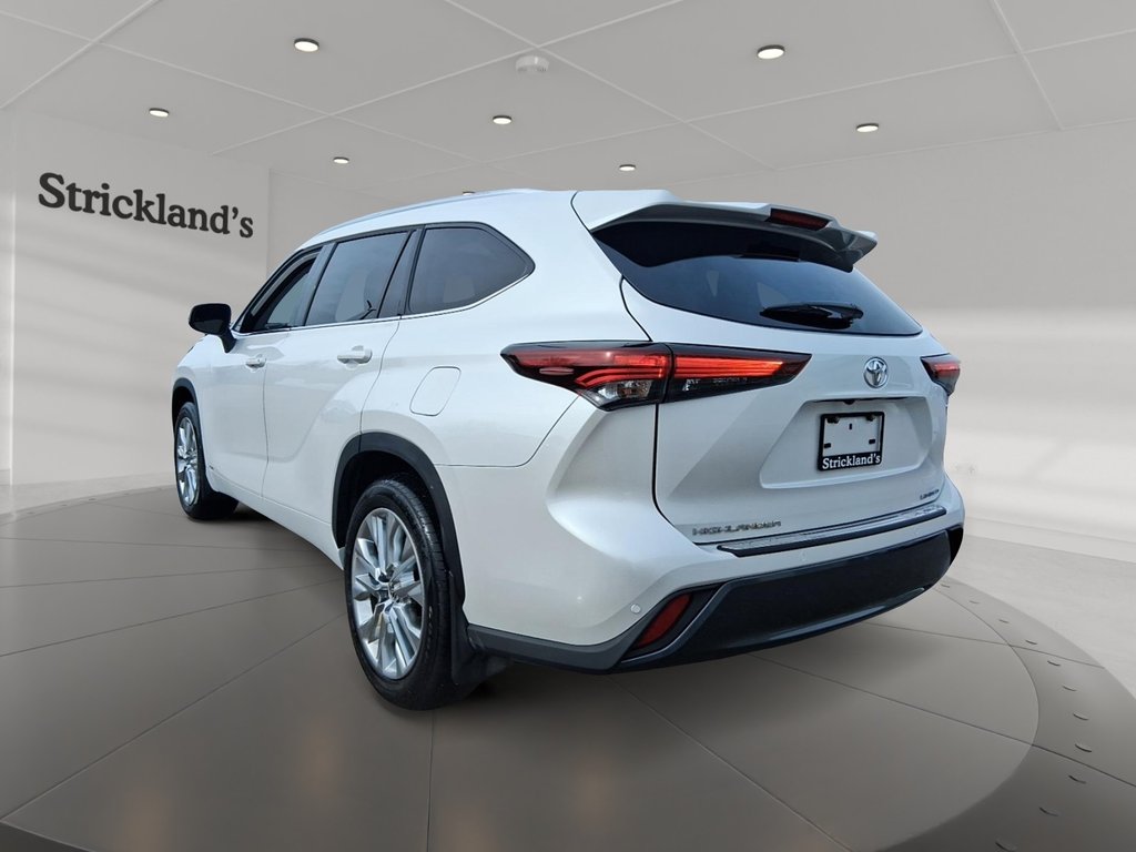 2025 Toyota Highlander Hybrid Limited AWD in Stratford, Ontario - 4 - w1024h768px