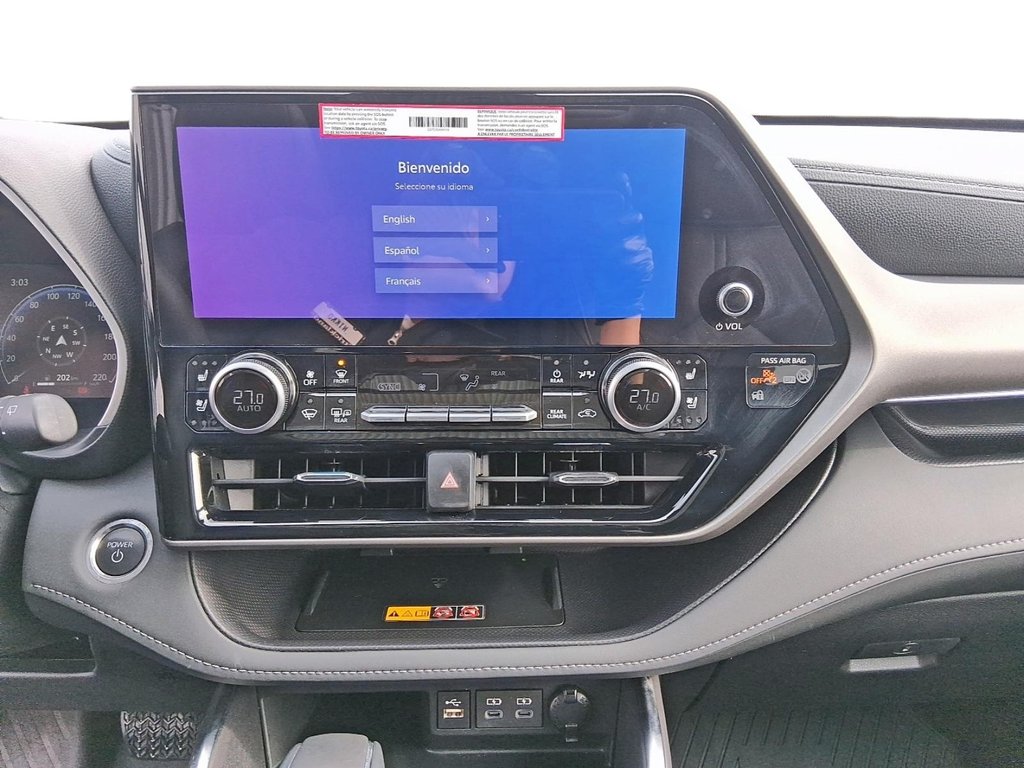 2025 Toyota Highlander Hybrid Limited AWD in Stratford, Ontario - 16 - w1024h768px