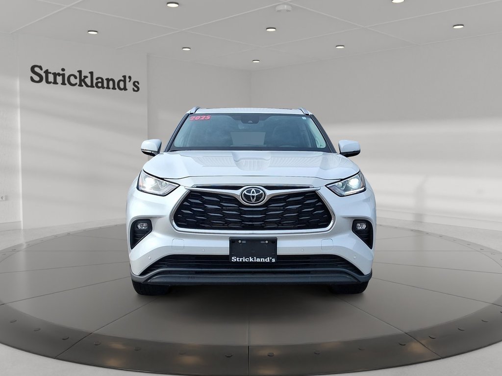 2025 Toyota Highlander Hybrid Limited AWD in Stratford, Ontario - 2 - w1024h768px