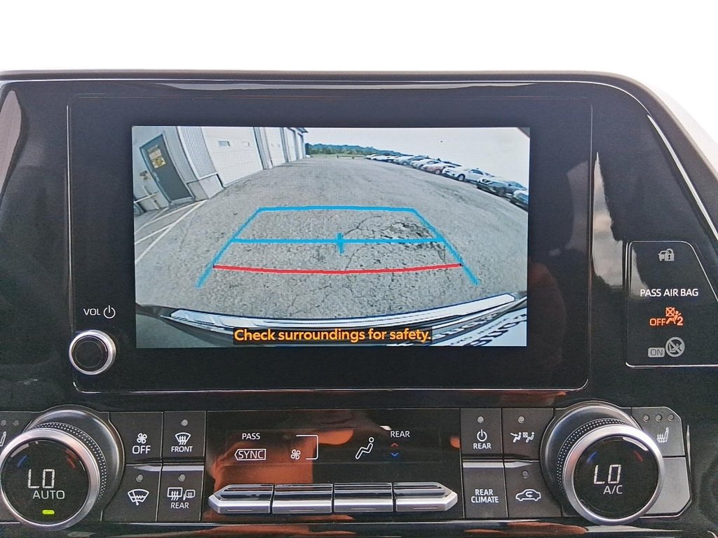 2026 Toyota Highlander Hybrid XLE AWD in Stratford, Ontario - 20 - w1024h768px