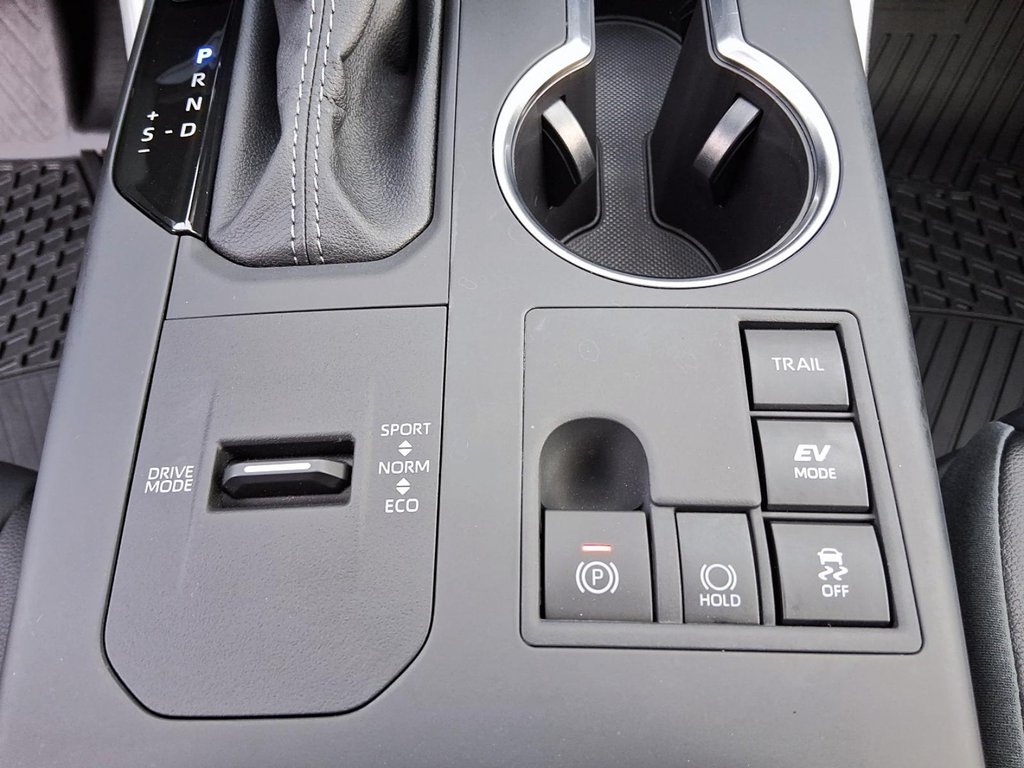 2026 Toyota Highlander Hybrid XLE AWD in Stratford, Ontario - 18 - w1024h768px