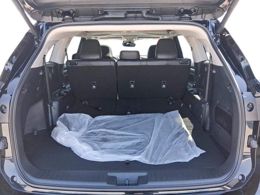 2026 Toyota Highlander Hybrid XLE AWD in Stratford, Ontario - 6 - w1024h768px