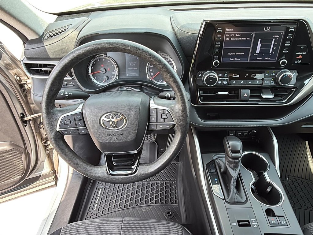 2020 Toyota Highlander L FWD in Stratford, Ontario - 14 - w1024h768px