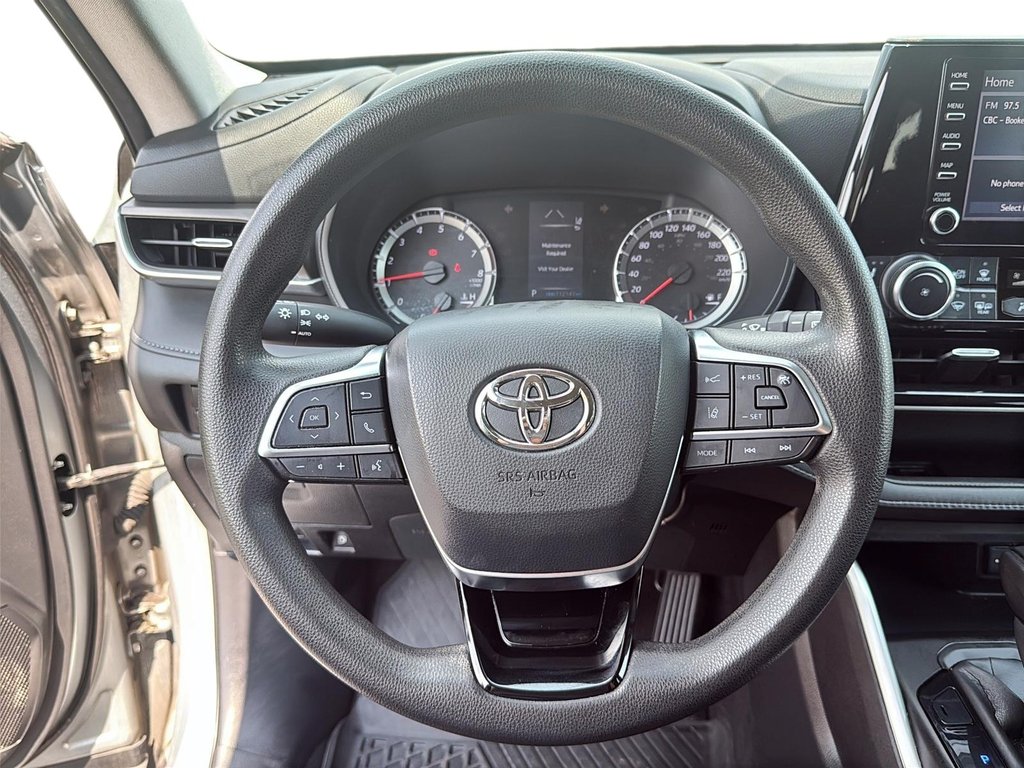 2020 Toyota Highlander L FWD in Stratford, Ontario - 12 - w1024h768px