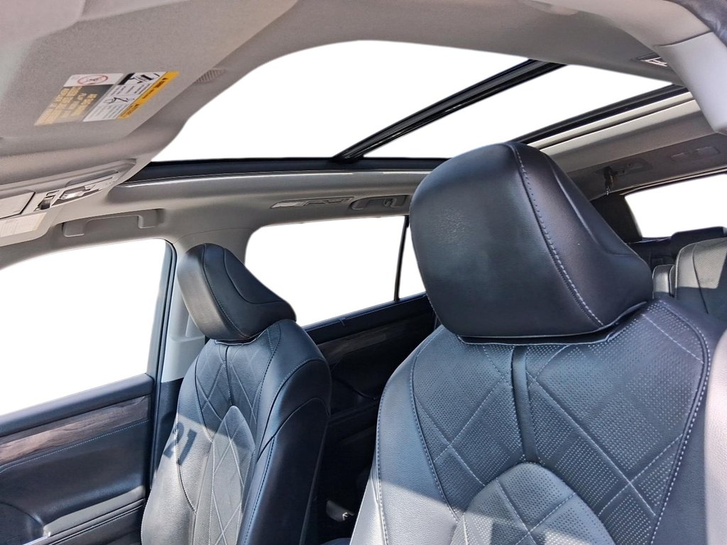 2021 Toyota Highlander Limited AWD in Stratford, Ontario - 21 - w1024h768px