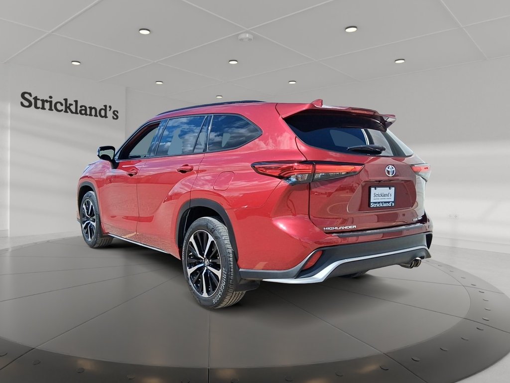2021 Toyota Highlander XSE AWD in Stratford, Ontario - 4 - w1024h768px