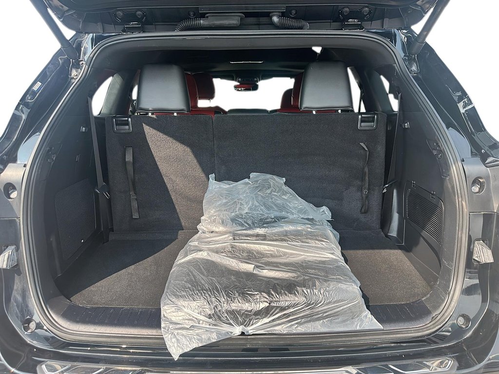 2024 Toyota Highlander XSE AWD in Stratford, Ontario - 6 - w1024h768px