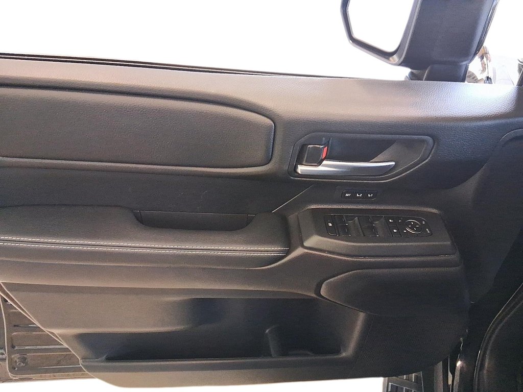 2025 Toyota Land Cruiser in Stratford, Ontario - 10 - w1024h768px