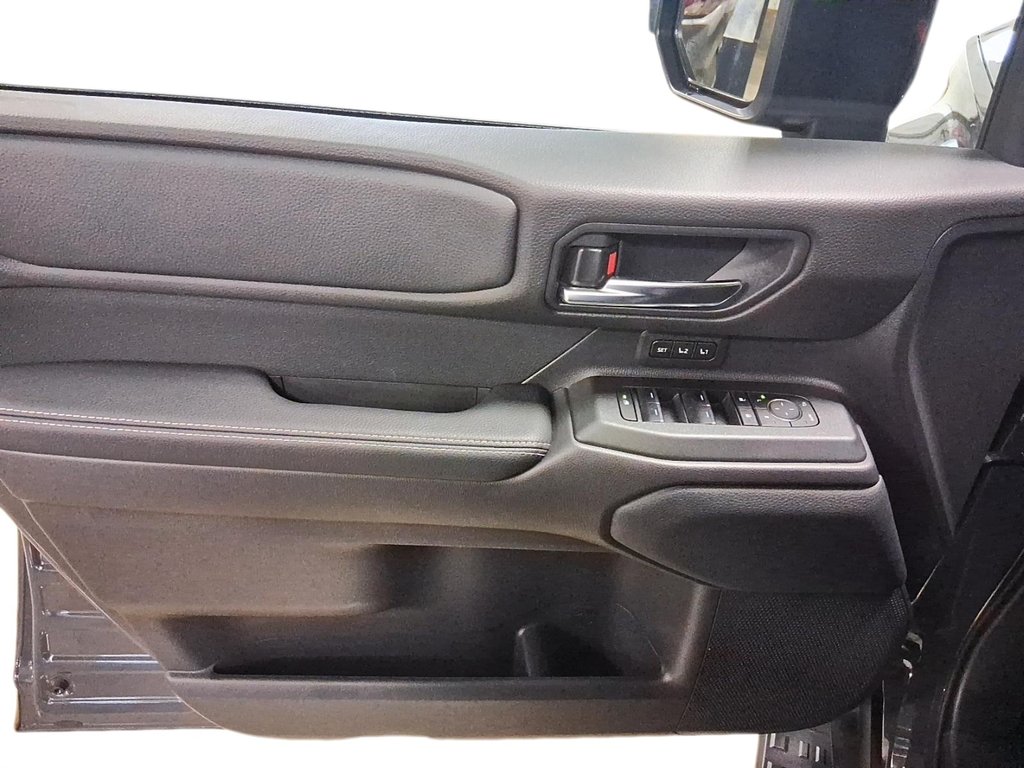 2026 Toyota Land Cruiser in Stratford, Ontario - 11 - w1024h768px