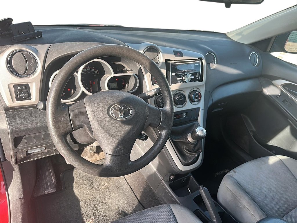 2010 Toyota Matrix FWD 5M in Stratford, Ontario - 9 - w1024h768px
