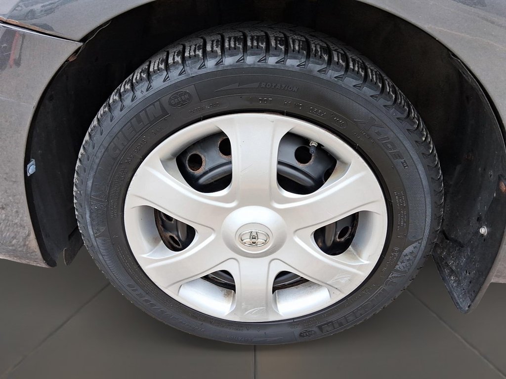 2010 Toyota Matrix FWD 4A in Stratford, Ontario - 6 - w1024h768px