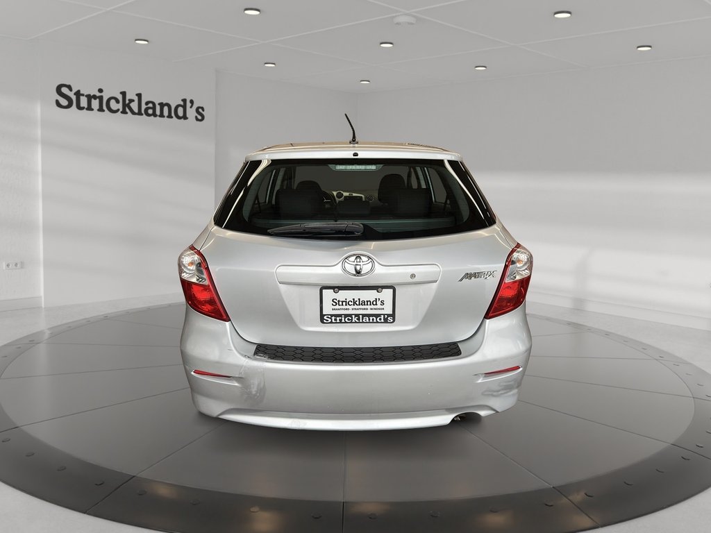 2014 Toyota Matrix 4A in Stratford, Ontario - 3 - w1024h768px