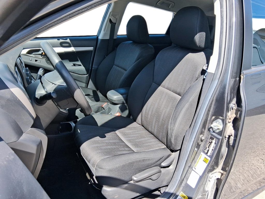 2014 Toyota Matrix 5M in Stratford, Ontario - 8 - w1024h768px