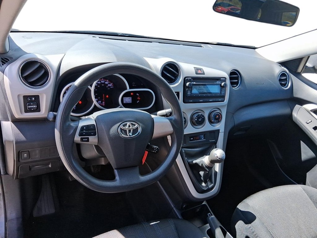 2014 Toyota Matrix 5M in Stratford, Ontario - 10 - w1024h768px