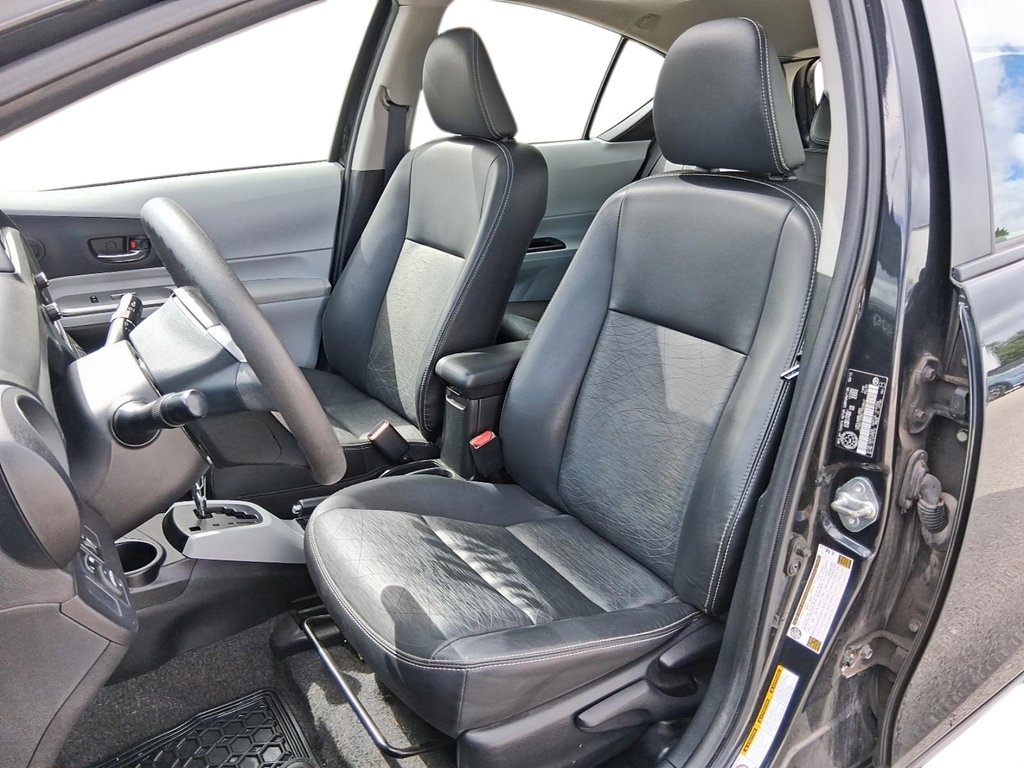 2012 Toyota Prius c eCVT in Stratford, Ontario - 8 - w1024h768px