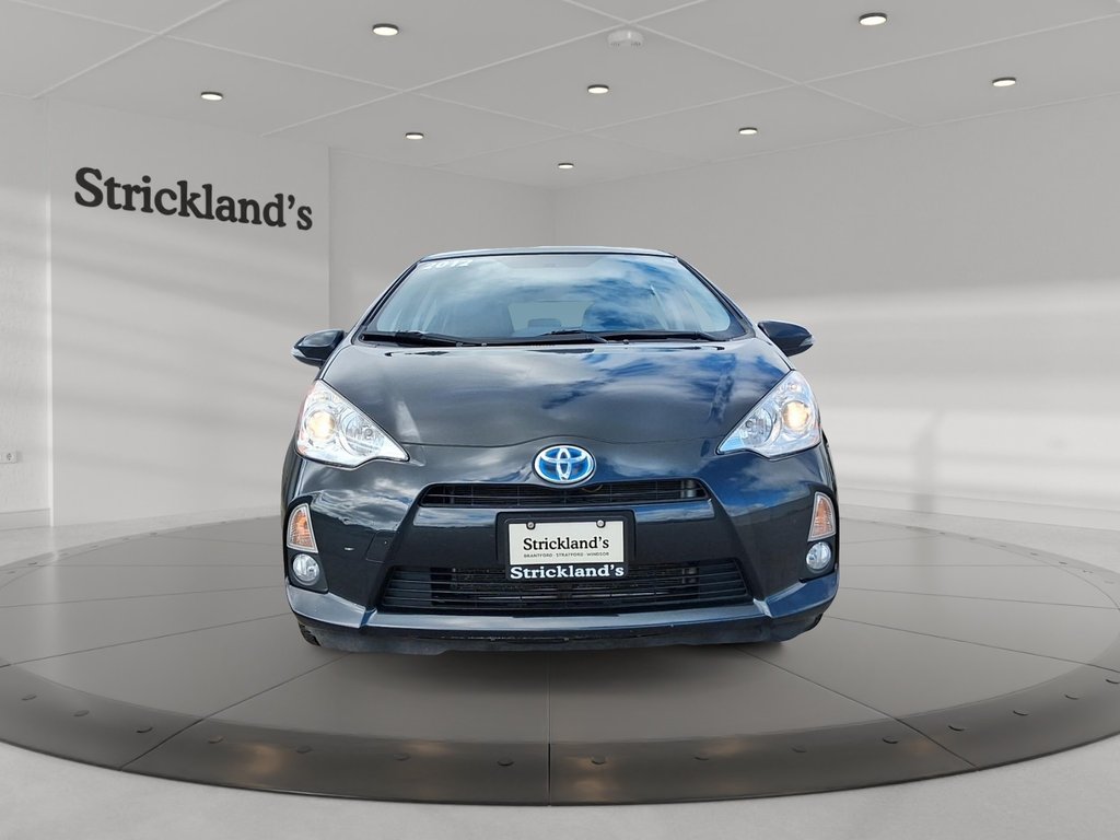 2012 Toyota Prius c eCVT in Stratford, Ontario - 2 - w1024h768px