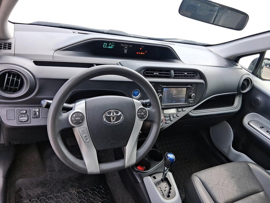 2012 Toyota Prius c eCVT in Stratford, Ontario - 10 - w1024h768px