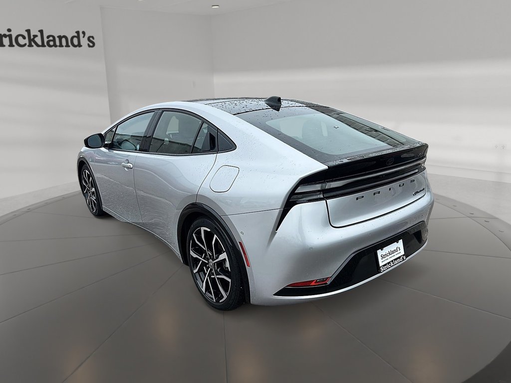 2024 Toyota Prius Plug-in Hybrid XSE Premi in Stratford, Ontario - 4 - w1024h768px