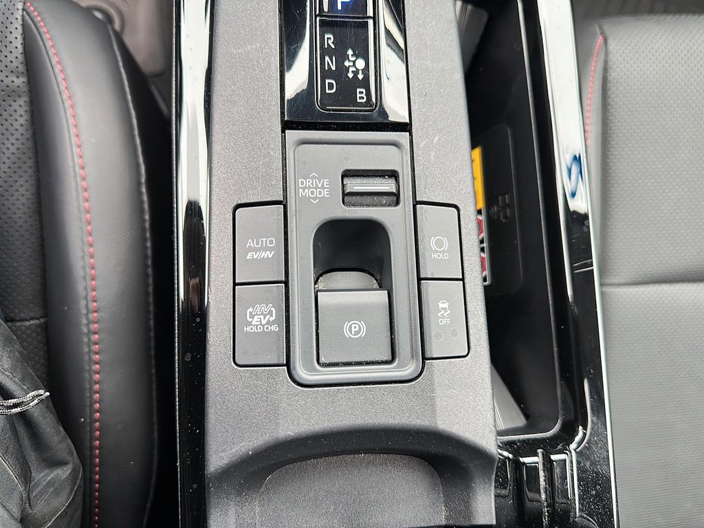 2024 Toyota Prius Plug-in Hybrid XSE Premi in Stratford, Ontario - 15 - w1024h768px