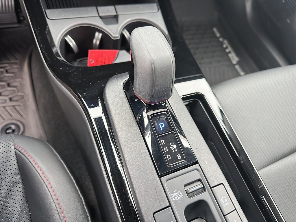 2024 Toyota Prius Plug-in Hybrid XSE Premi in Stratford, Ontario - 14 - w1024h768px
