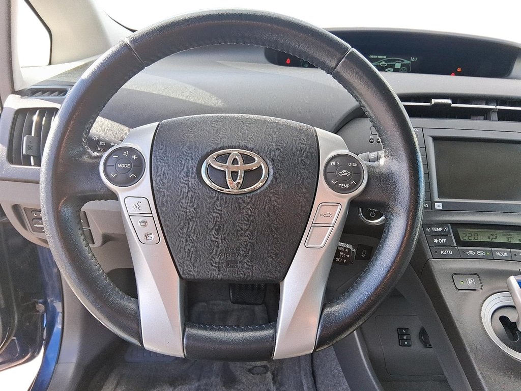 2011 Toyota Prius 5-door Liftback CVT in Stratford, Ontario - 13 - w1024h768px