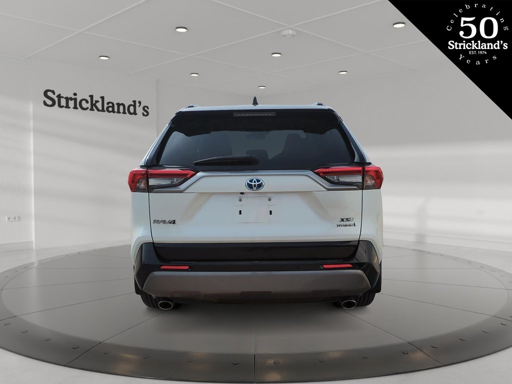 2020  RAV4 Hybrid XLE in Stratford, Ontario - 3 - w1024h768px