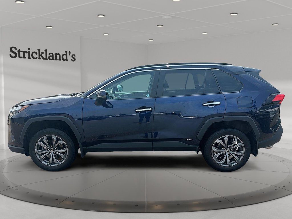 2022 Toyota RAV4 Hybrid Limited AWD in Stratford, Ontario - 5 - w1024h768px