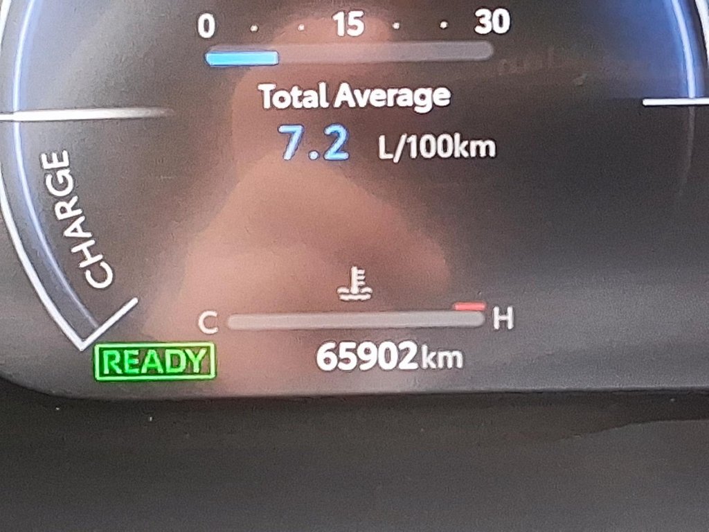 2023 Toyota RAV4 Hybrid XSE AWD in Stratford, Ontario - 13 - w1024h768px