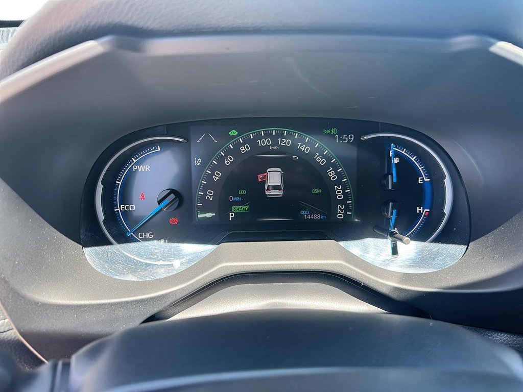 2024 Toyota RAV4 Hybrid XLE AWD in Stratford, Ontario - 13 - w1024h768px