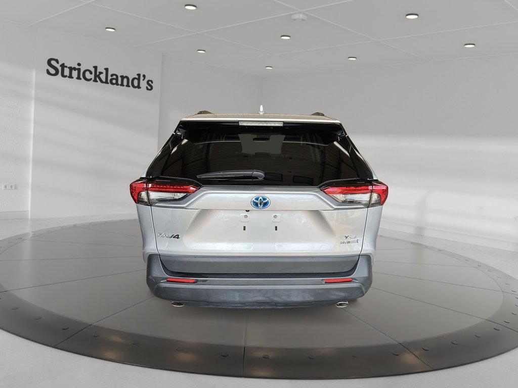 2024 Toyota RAV4 Hybrid XLE AWD in Stratford, Ontario - 3 - w1024h768px