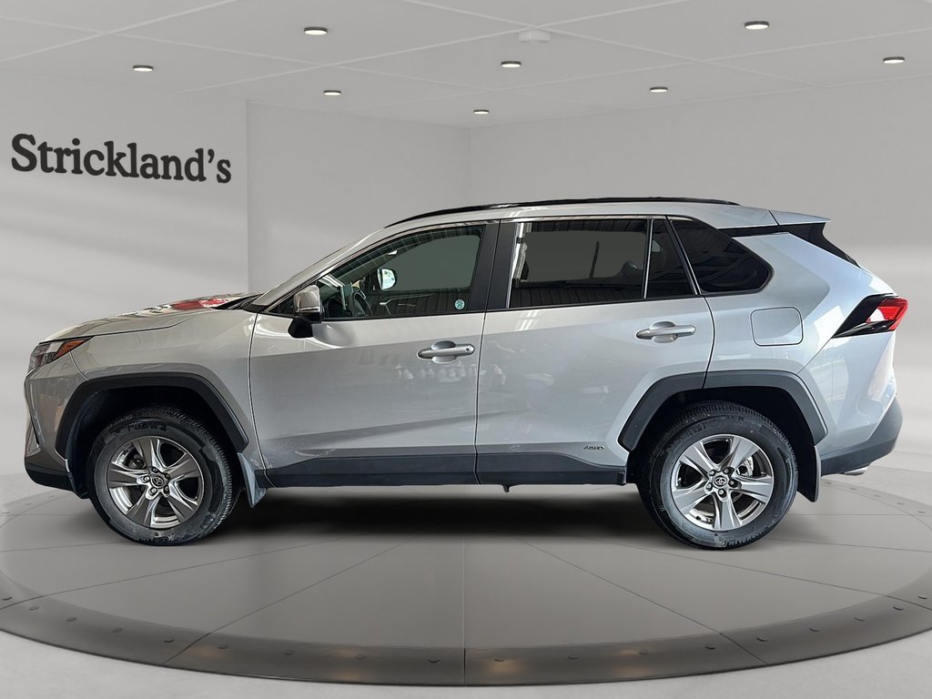 2024 Toyota RAV4 Hybrid XLE AWD in Stratford, Ontario - 5 - w1024h768px