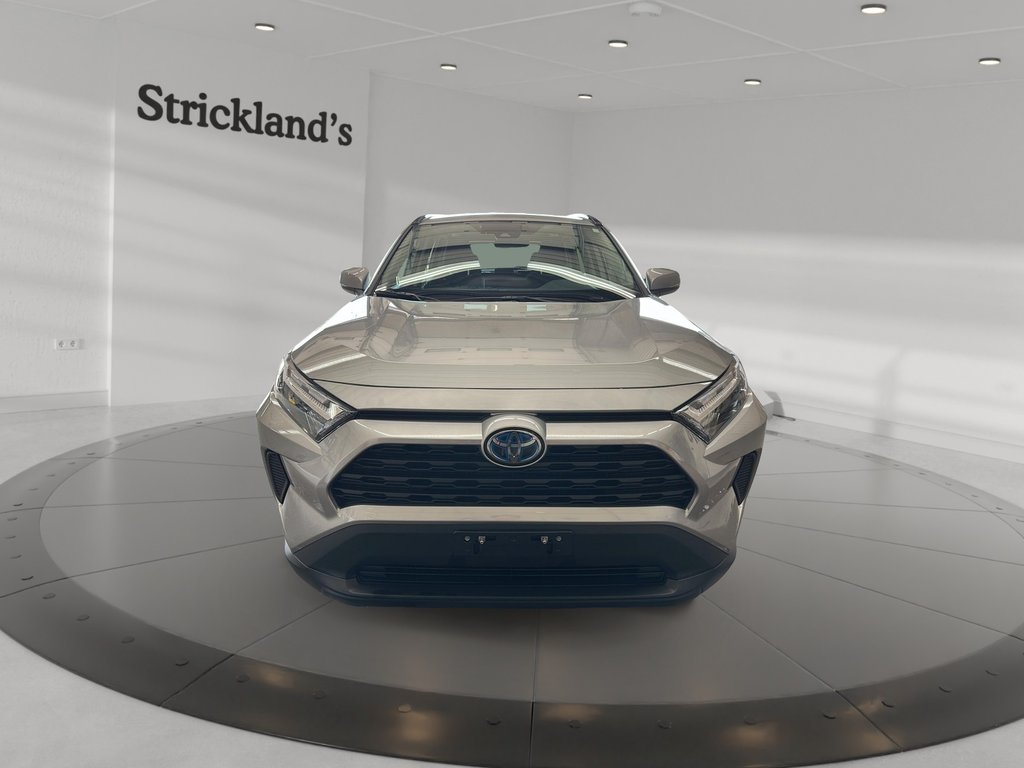 2024 Toyota RAV4 Hybrid XLE AWD in Stratford, Ontario - 2 - w1024h768px